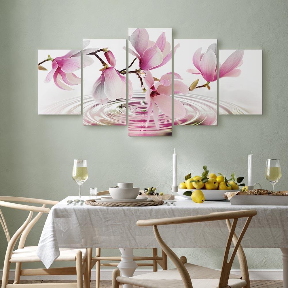 Leinwandbild Magnolien über Wasser – 5-teilig Panorama Rosa
