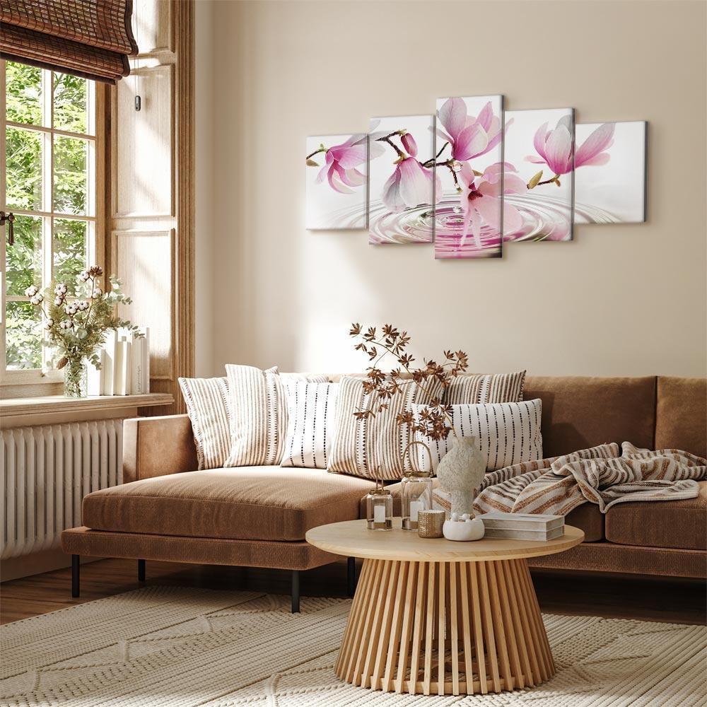 Leinwandbild Magnolien über Wasser – 5-teilig Panorama Rosa
