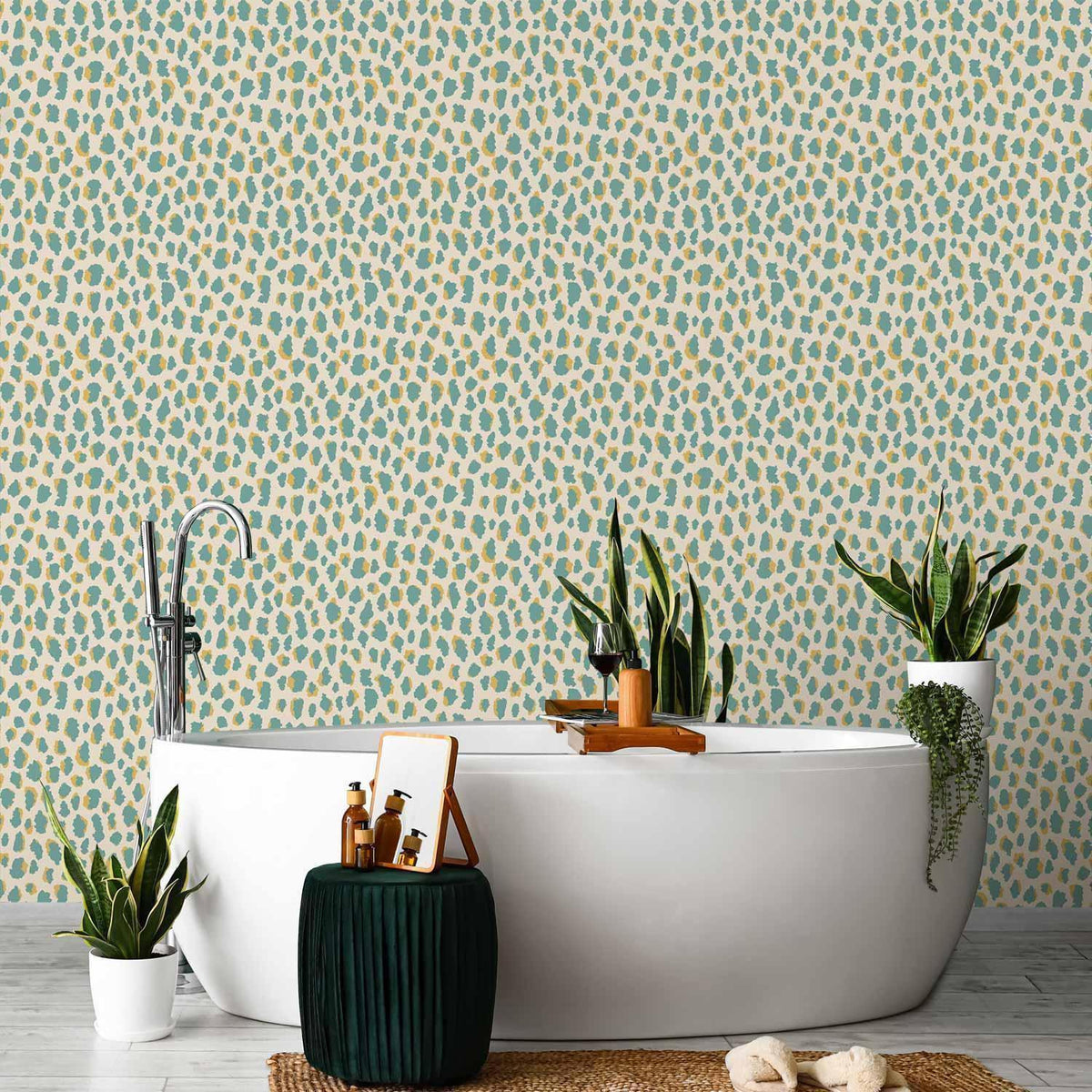 Tapete - Giraffe Pattern - animal pattern in turquoise spots on a light background