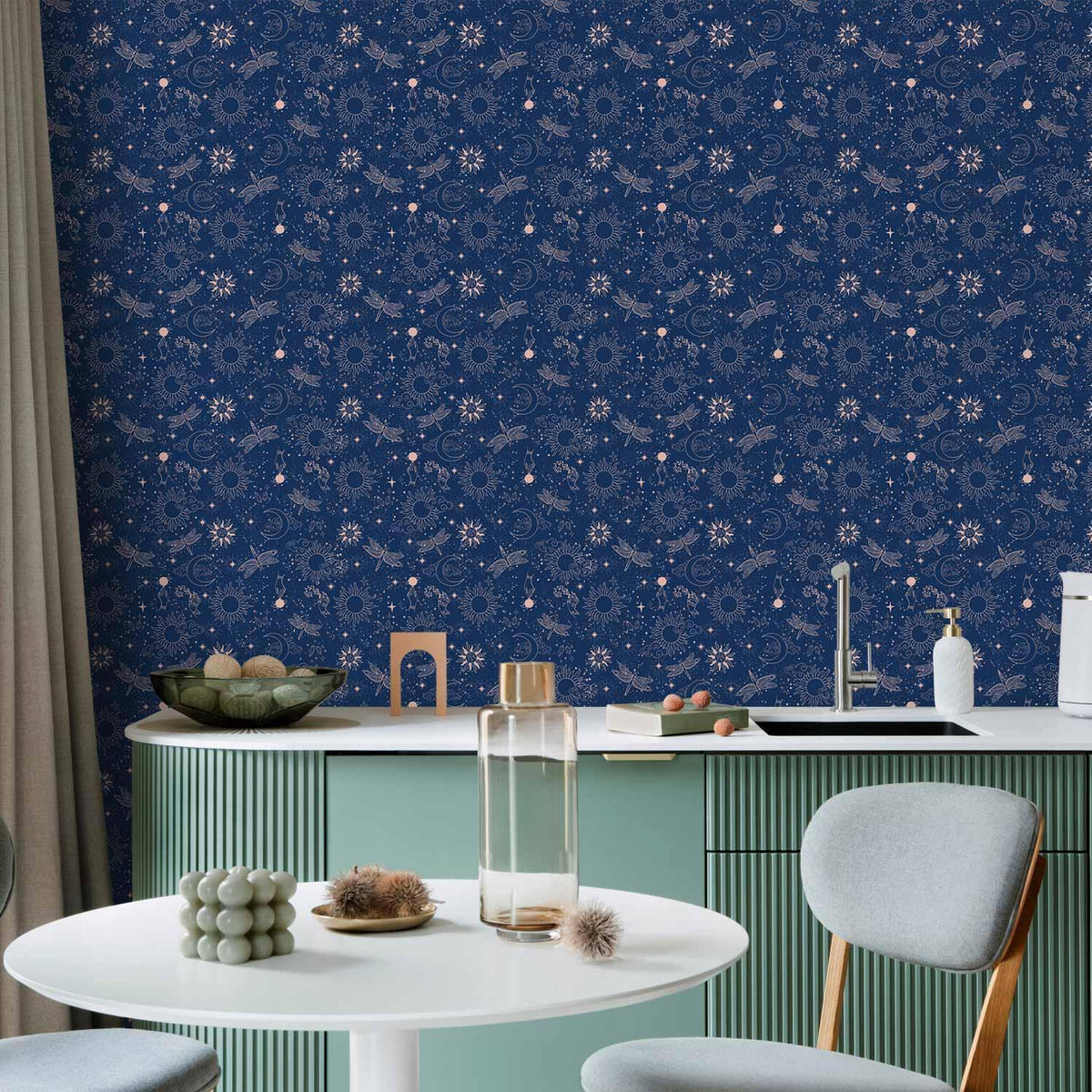 Tapete - Cosmic Fantasy - Pattern with Suns - Moons - and Dragonflies on a Dark Background