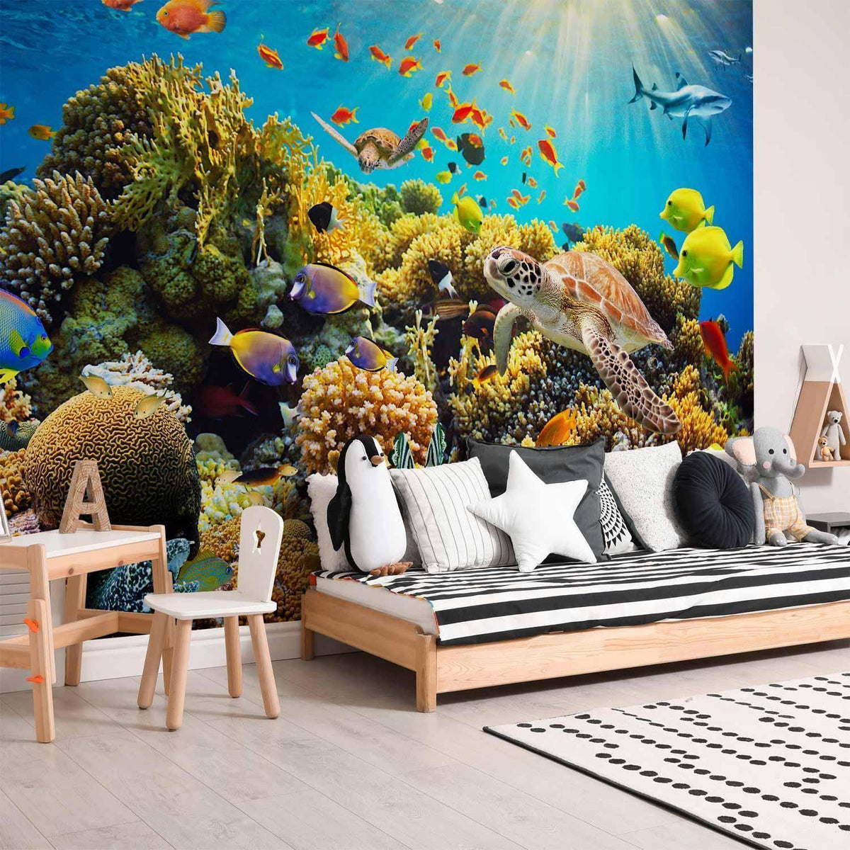Fototapete Unterwasserwelt – Bunte Fische & Meereslandschaft