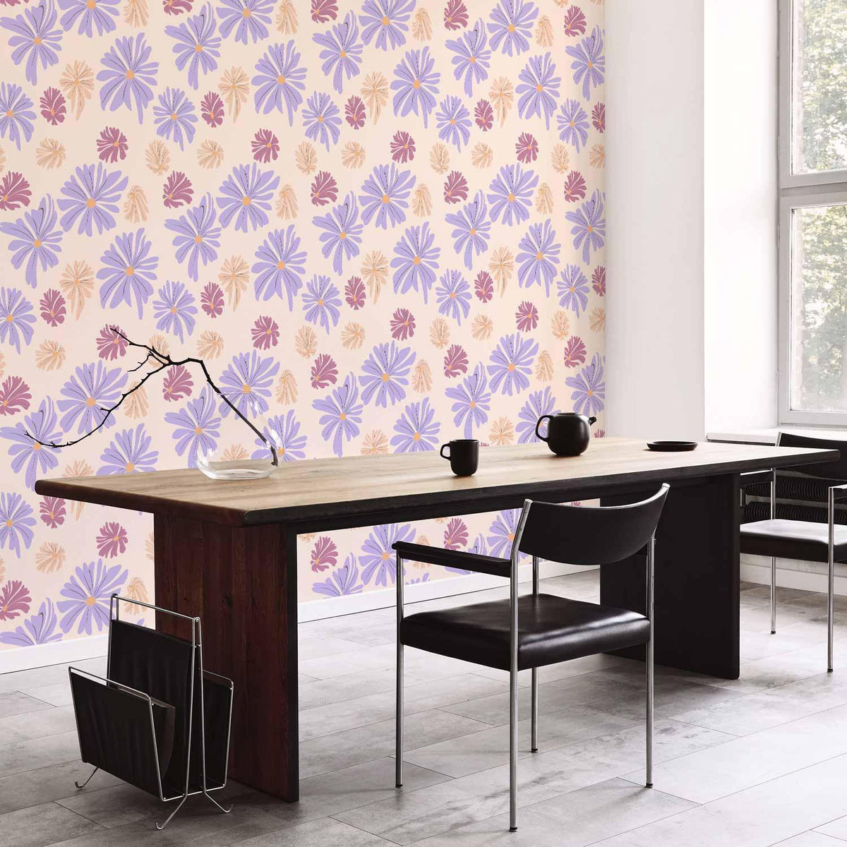 Tapete - Floating Flowers - Tiny - wind-borne flowers in three colors - on a light background