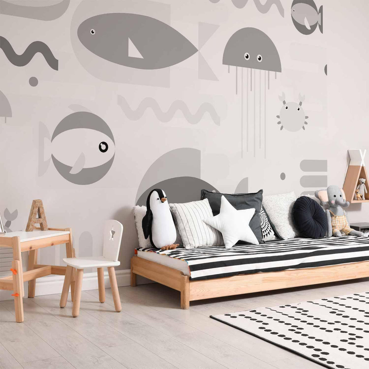 Fototapete Minimalistischer Grauer Ozean – Geometrische Fische für Kinderzimmer