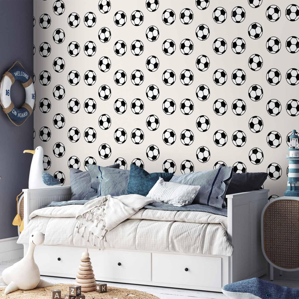 Tapete - Soccer - Symmetrical black-and-white soccer balls on a beige background