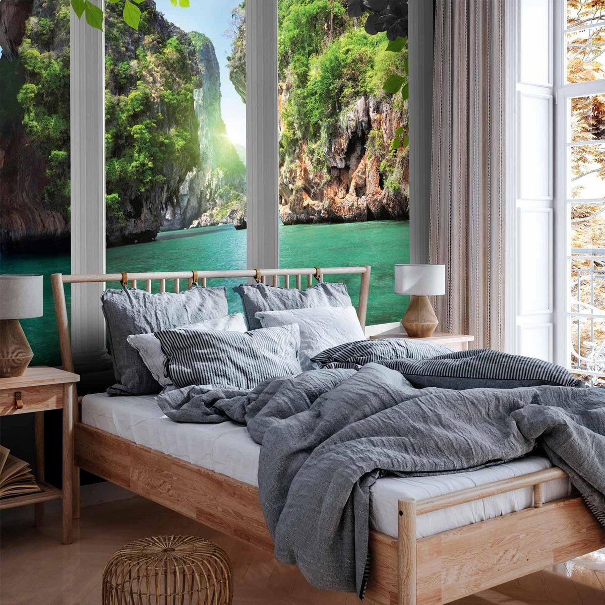 Fototapete Auf der Terrasse – Mediterrane Meerblick-Idylle mit Säulen
