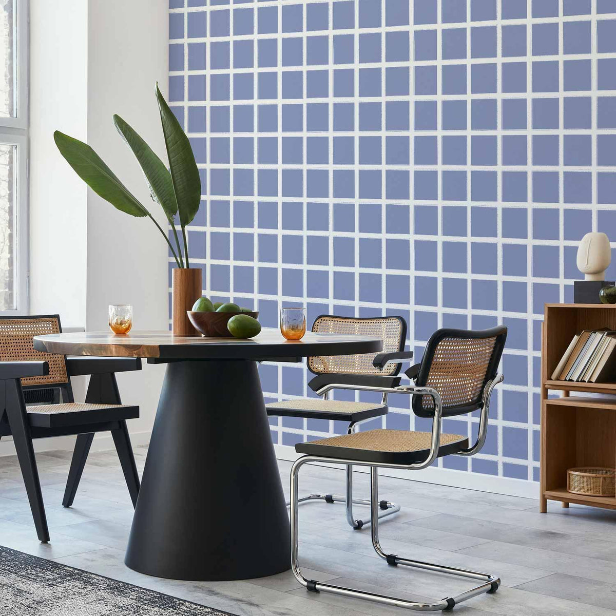 Tapete - Lines and Symmetry - Expressive White Grid on a Blue Background