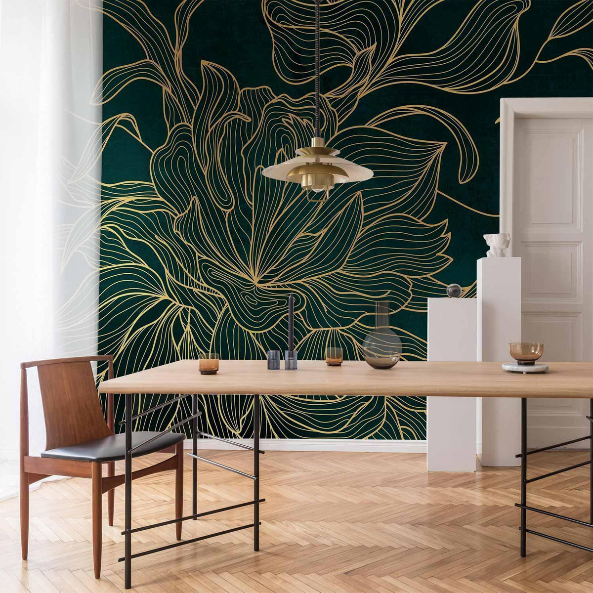 Fototapete Goldene Blüte – Linienzeichnung auf Smaragdgrün