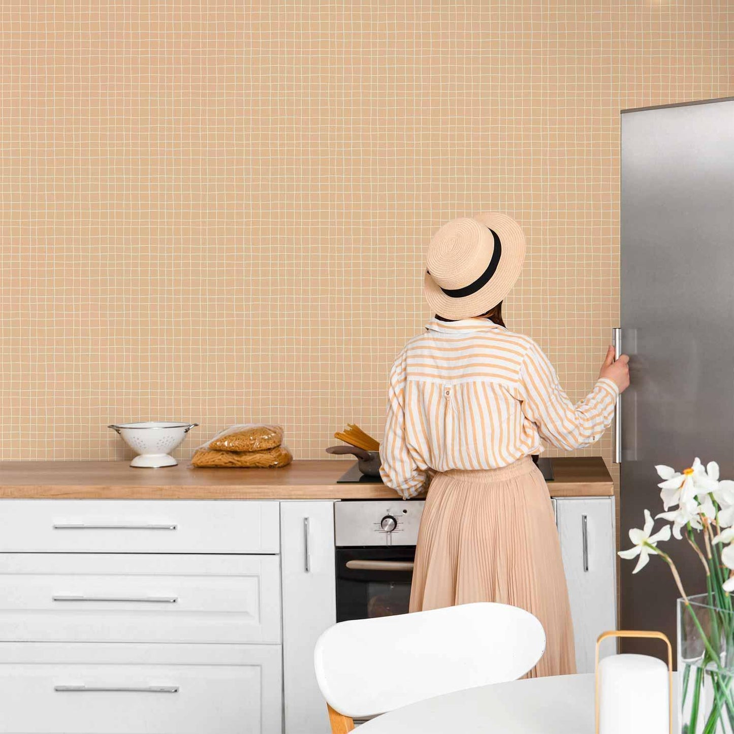 Tapete - Waving Lines - Creamy Grid on a Noisy Pastel Background