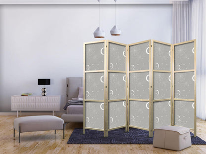 Japanischer Paravent - Cosmic Fireworks - Elegant Pattern with Moons and Stars on a Gray Background