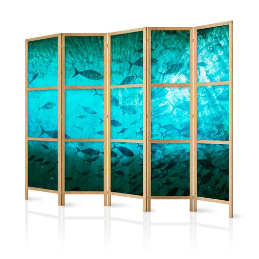 Japanischer Paravent - Underwater Paradise - Numerous Schools of Fish in a Beautiful Turquoise-Blue Depth Illuminated by the Sunlight Artgeist