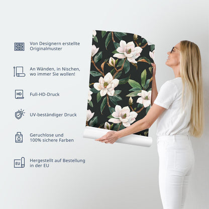 Tapete Magnolien und Pfauen - Elegante Blütenpracht mit exotischen Vögeln