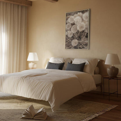 Leinwandbild - Delicate Bunch (1 Part) Vertical