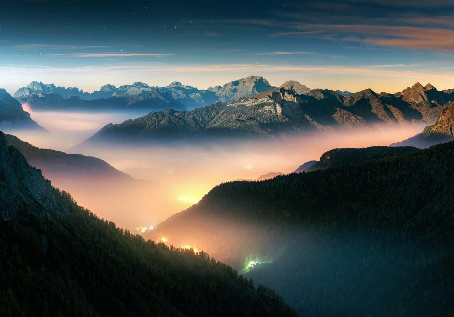 Fototapete - Bergatem - Majestätische Berglandschaft Artgeist