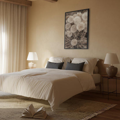 Leinwandbild - Delicate Bunch (1 Part) Vertical