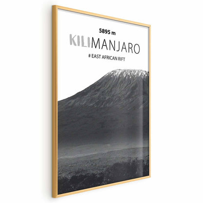 Poster - The majestic Kilimanjaro mountain peak, crown of mountains, mountain landscape