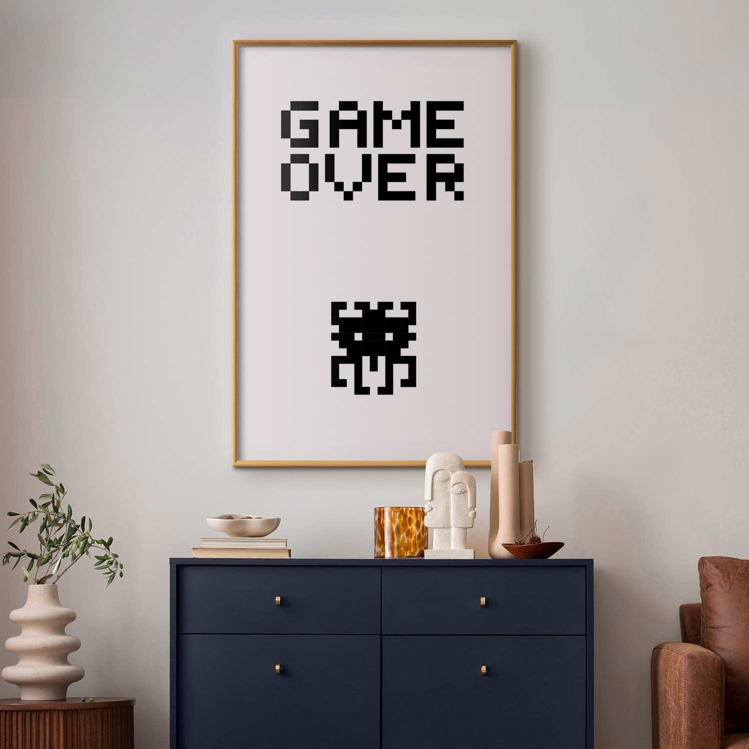 Dekoratives Poster mit Game Over Text in Pixelgrafik