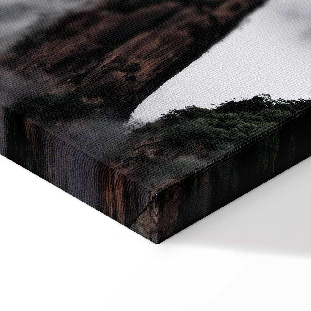 Leinwandbild - High Mountains in Mist (1-part) - Landscape of Clouds Amid Rocks