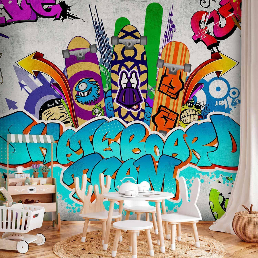 Fototapete Skateboard Team – Dynamisches Street-Art-Motiv für Jugendzimmer