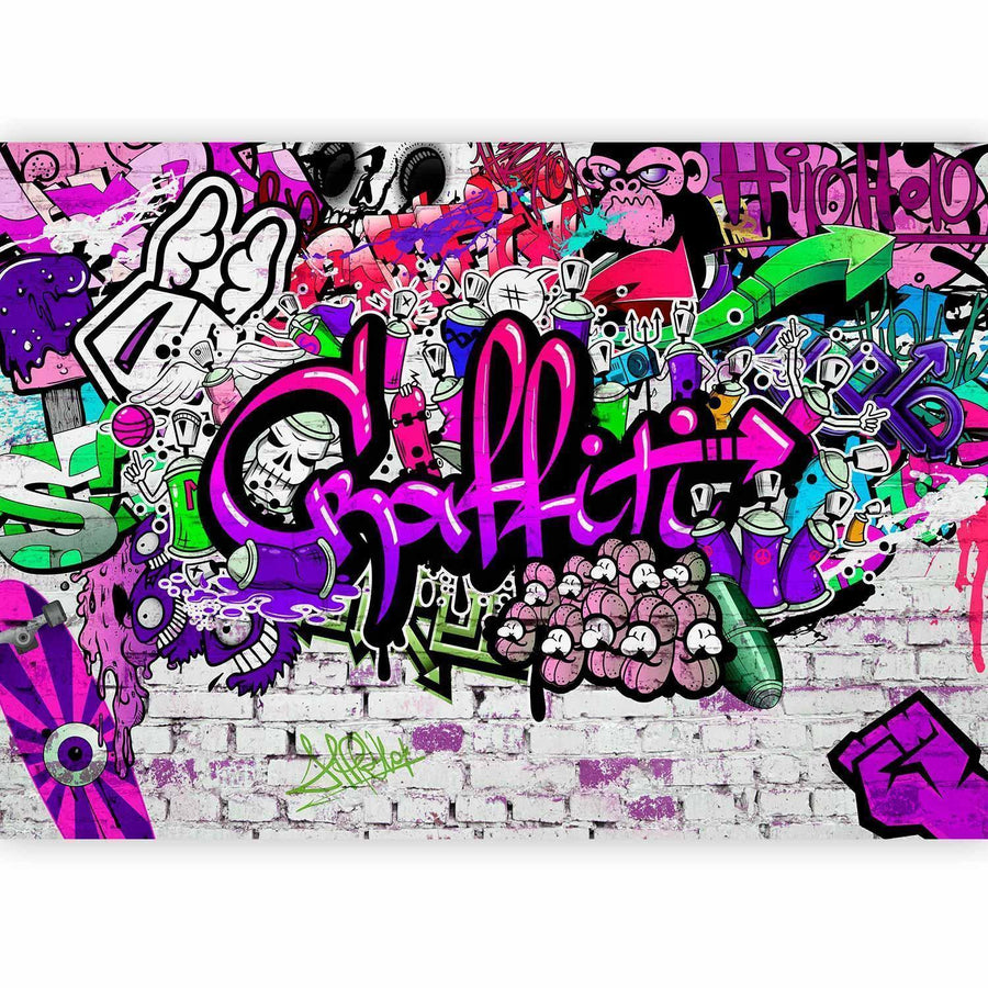 Streetart Wanddeko mit Purple-Graffiti-Design

