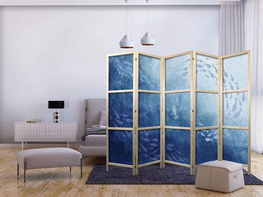 Japanischer Paravent - Schools of Fish - Luminous Clusters of Fish in Blue Among Ocean Depths Artgeist