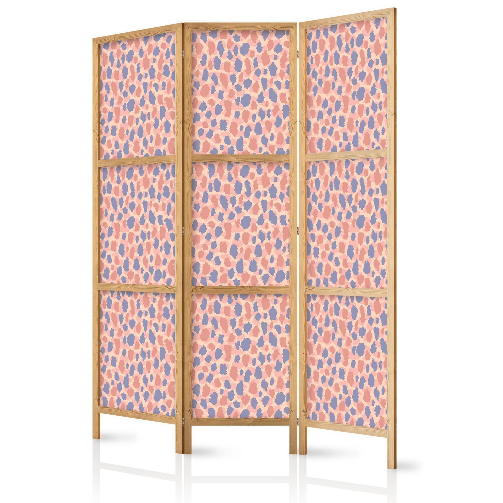 Japanischer Paravent - Giraffe Pattern - Colorful Animal Pattern in Blue-Pink Spots Artgeist