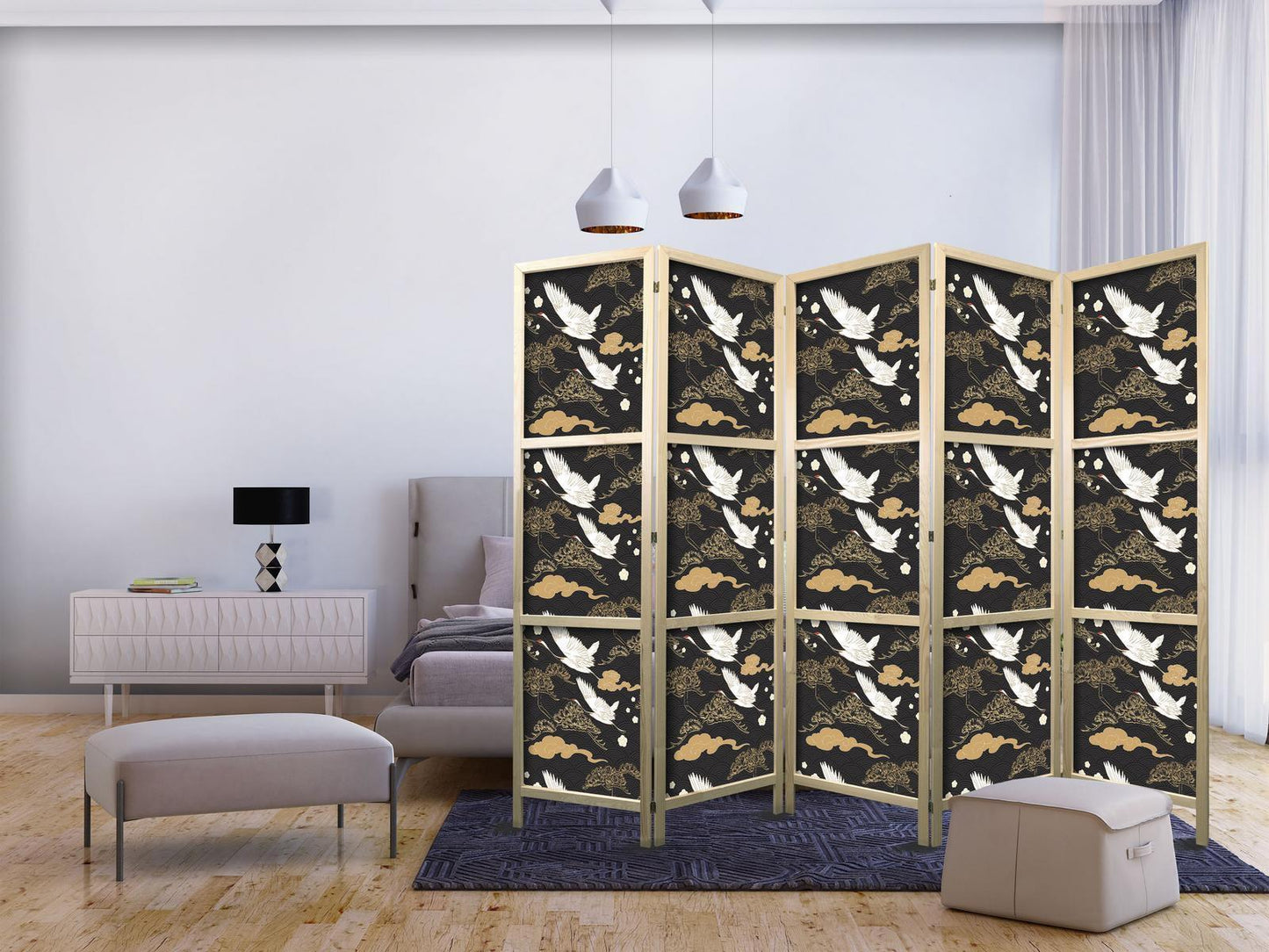 Japanischer Paravent - Oriental impressions - decorative pattern with a motif of flying cranes on a dark background