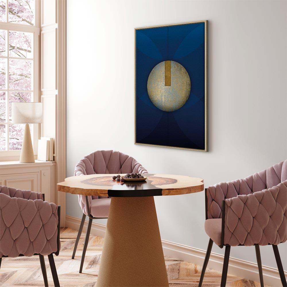 Leinwandbild - In the Shadow of Classic Blue (1-part) - Golden Circle in Abstraction