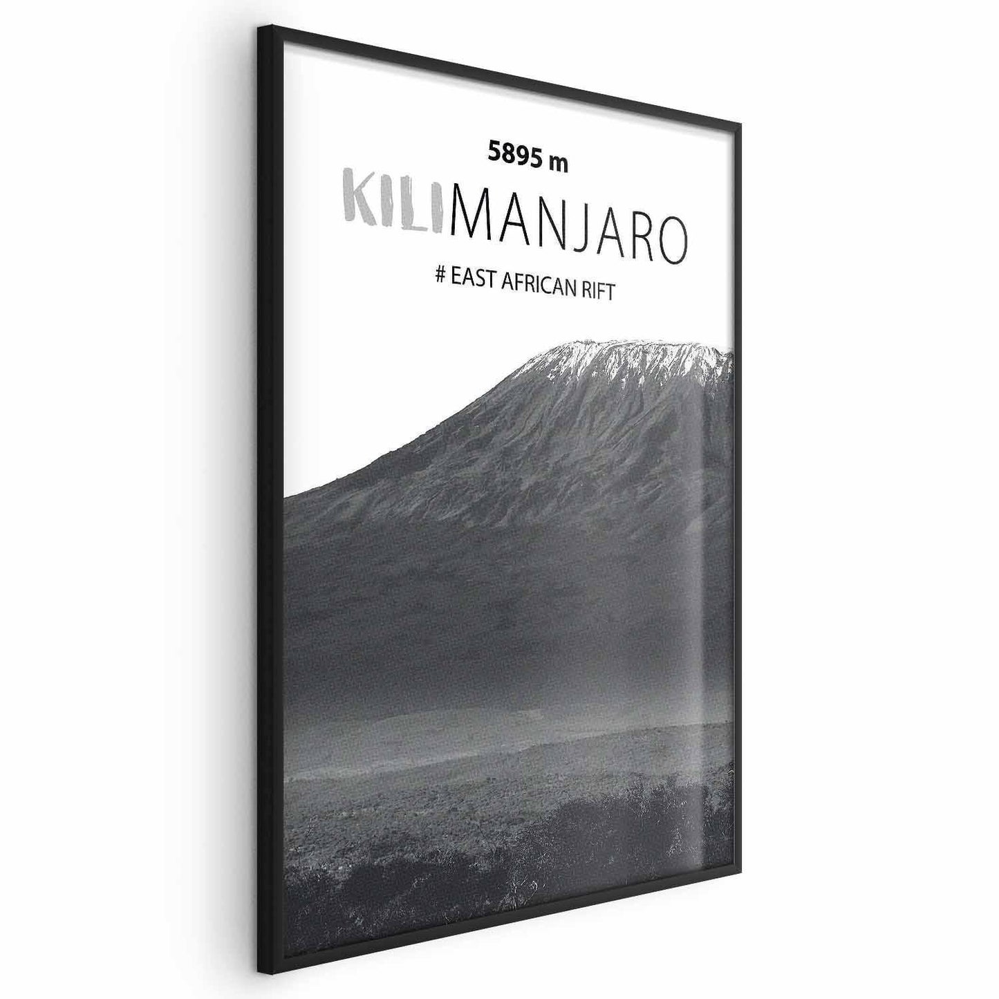 Poster - The majestic Kilimanjaro mountain peak, crown of mountains, mountain landscape