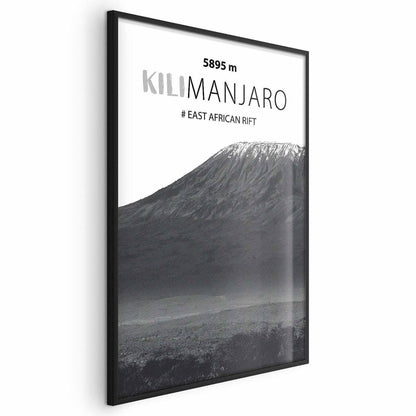 Poster - The majestic Kilimanjaro mountain peak, crown of mountains, mountain landscape