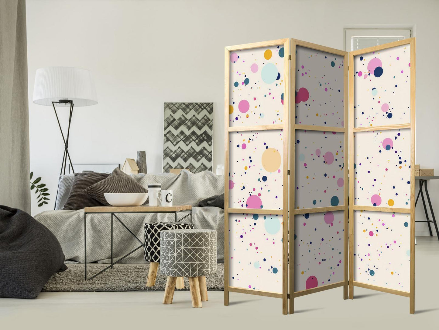 Japanischer Paravent - Dots - Spots and Splashes Multicolored - Cheerful Pattern on a Light Pink Background Artgeist