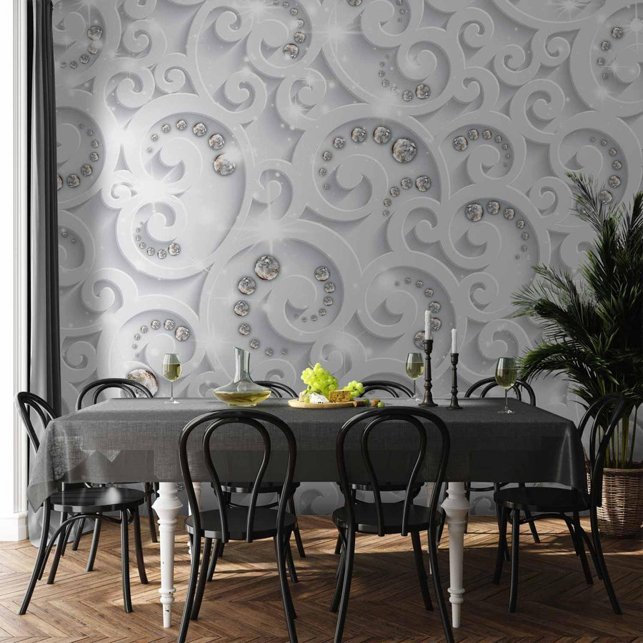 Abstrakte Glamour-Tapete als Wandakzent im Schlafzimmer – ruhiges Design in Metallic-Tönen

