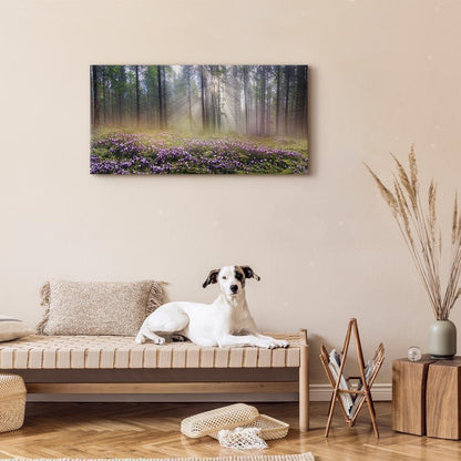 Wandbild Lila Blumenwiese – Stimmungsvolle Wanddeko mit Blumenmotiv