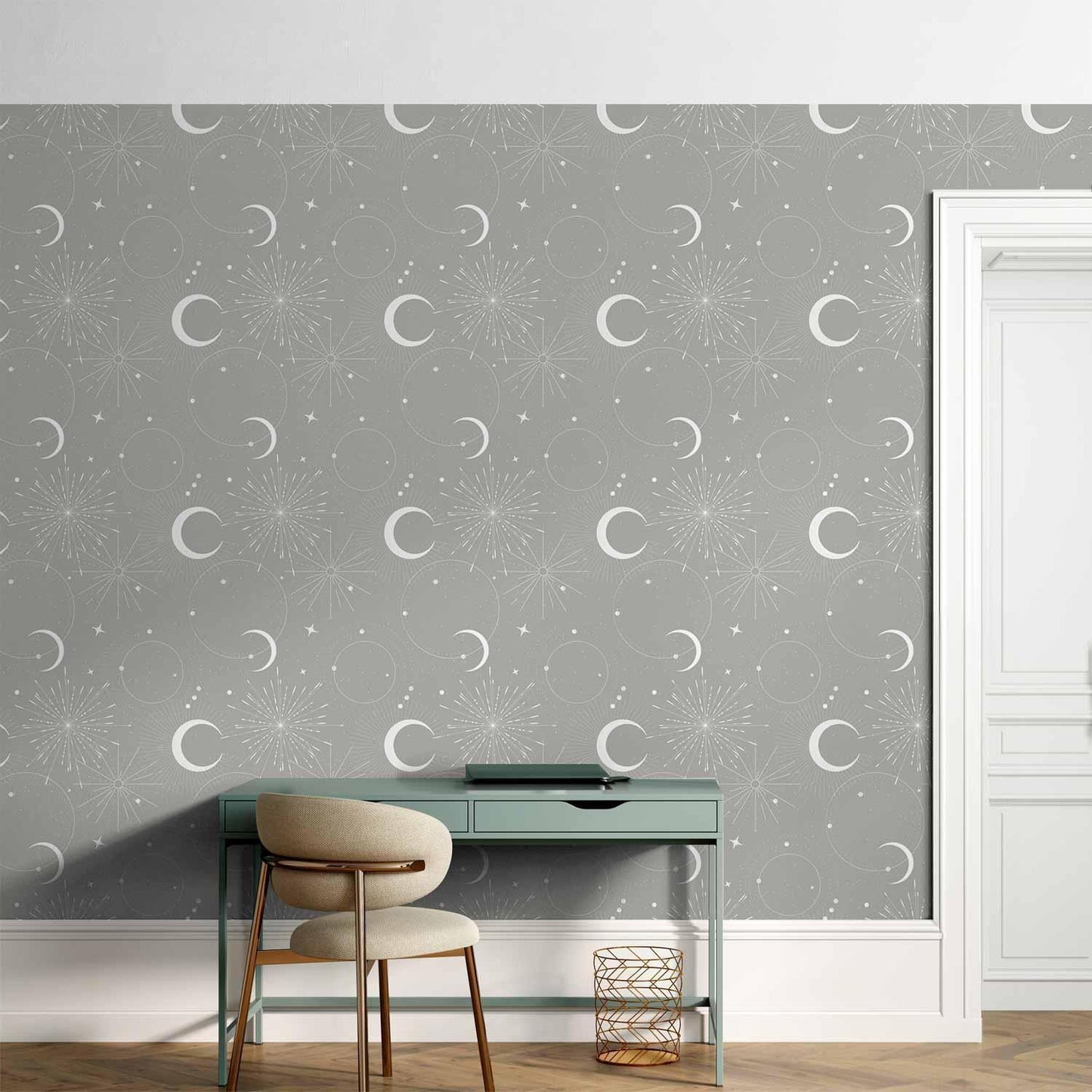 Tapete - Cosmic Fireworks - Elegant pattern with moons and stars on a gray background