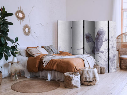 Paravent - Majestic flight - a crane in flight in monochrome, cool colours