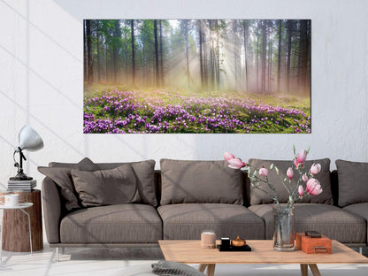 Wandbild Lila Blumenwiese – Stimmungsvolle Wanddeko mit Blumenmotiv