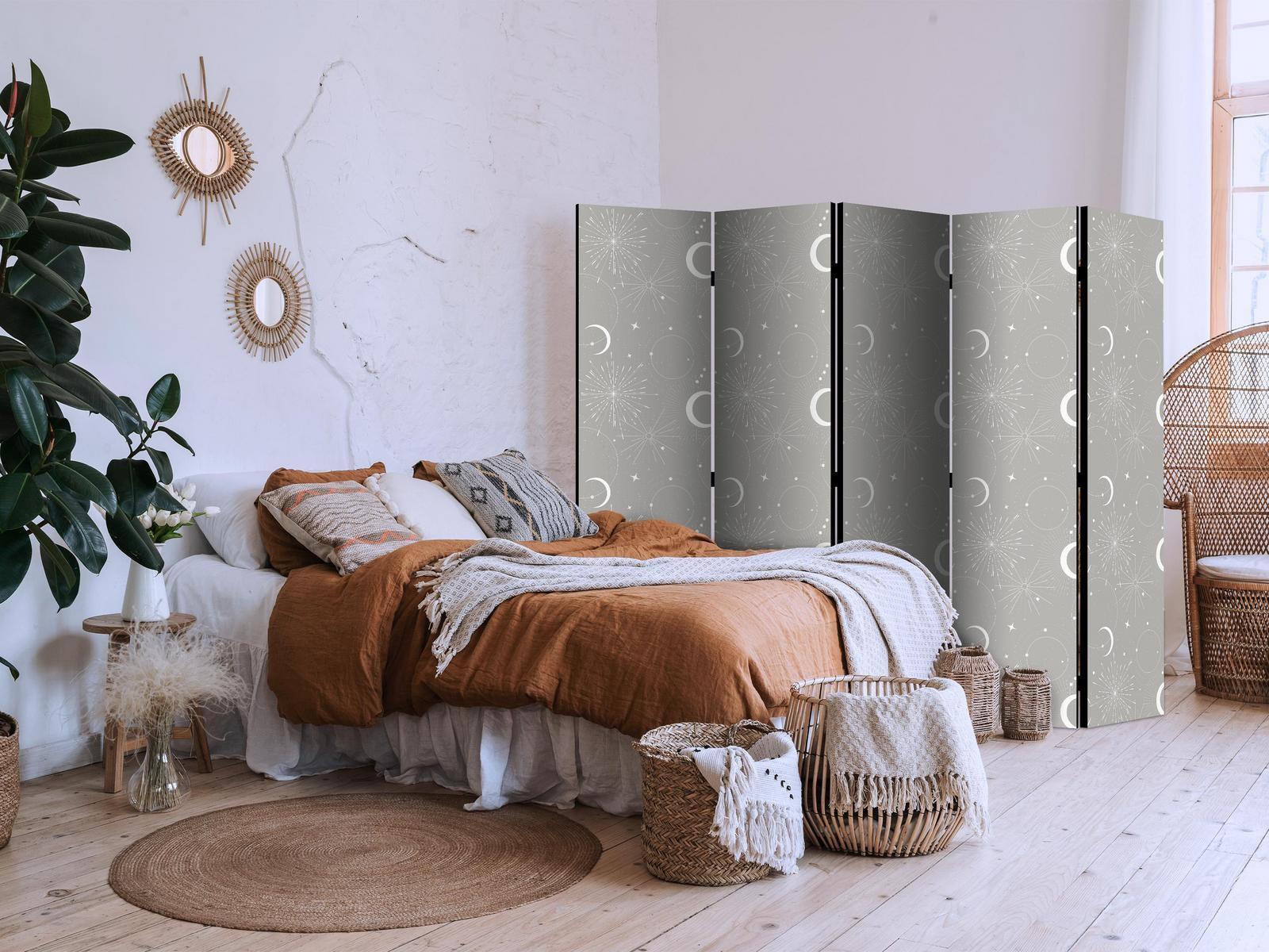 Paravent - Cosmic Fireworks - Elegant Pattern with Moons and Stars on a Gray Background Artgeist