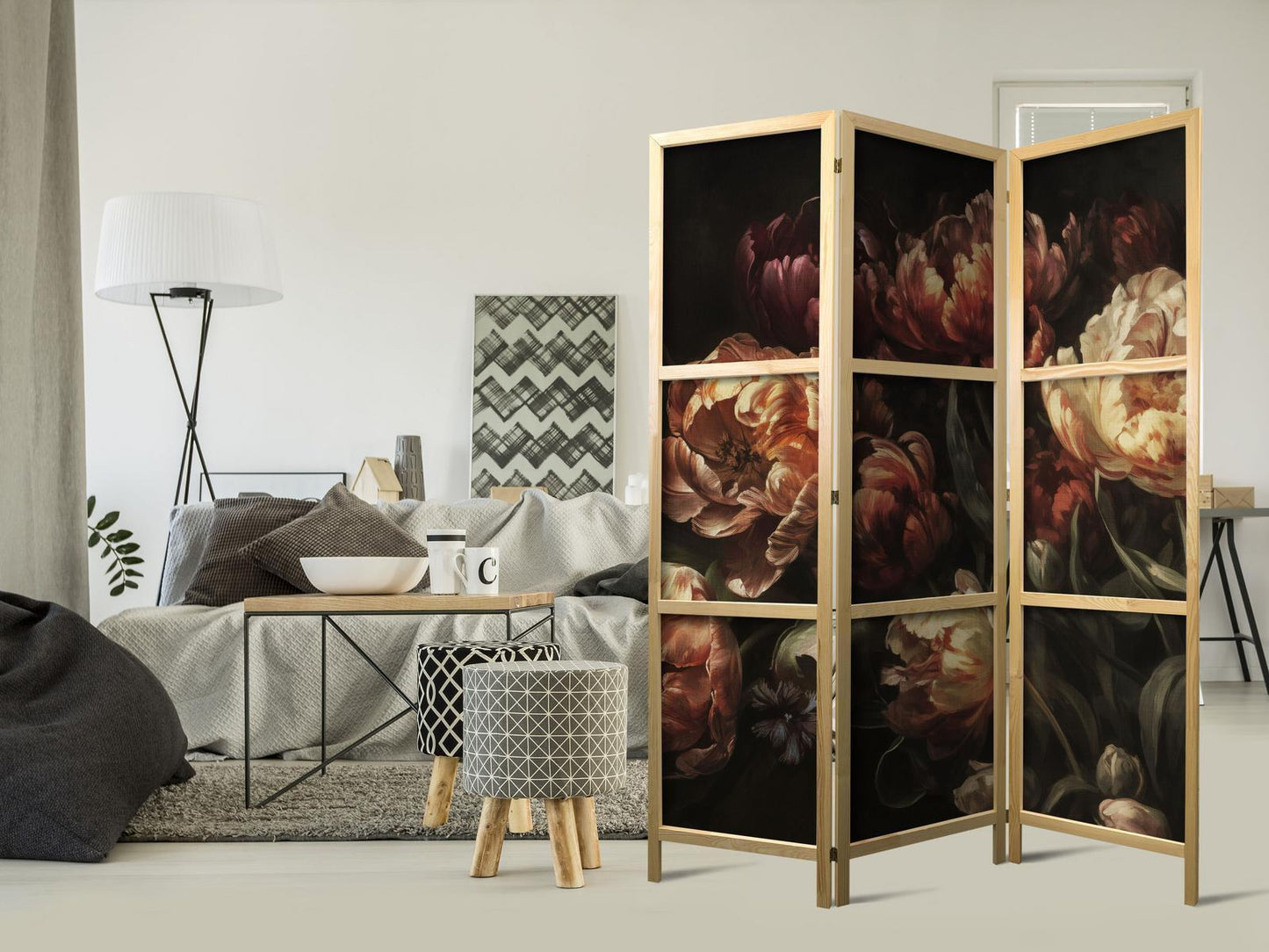 Japanischer Paravent - Magnificent Tulips - Bouquet of Flowers in Red and White on a Black Background