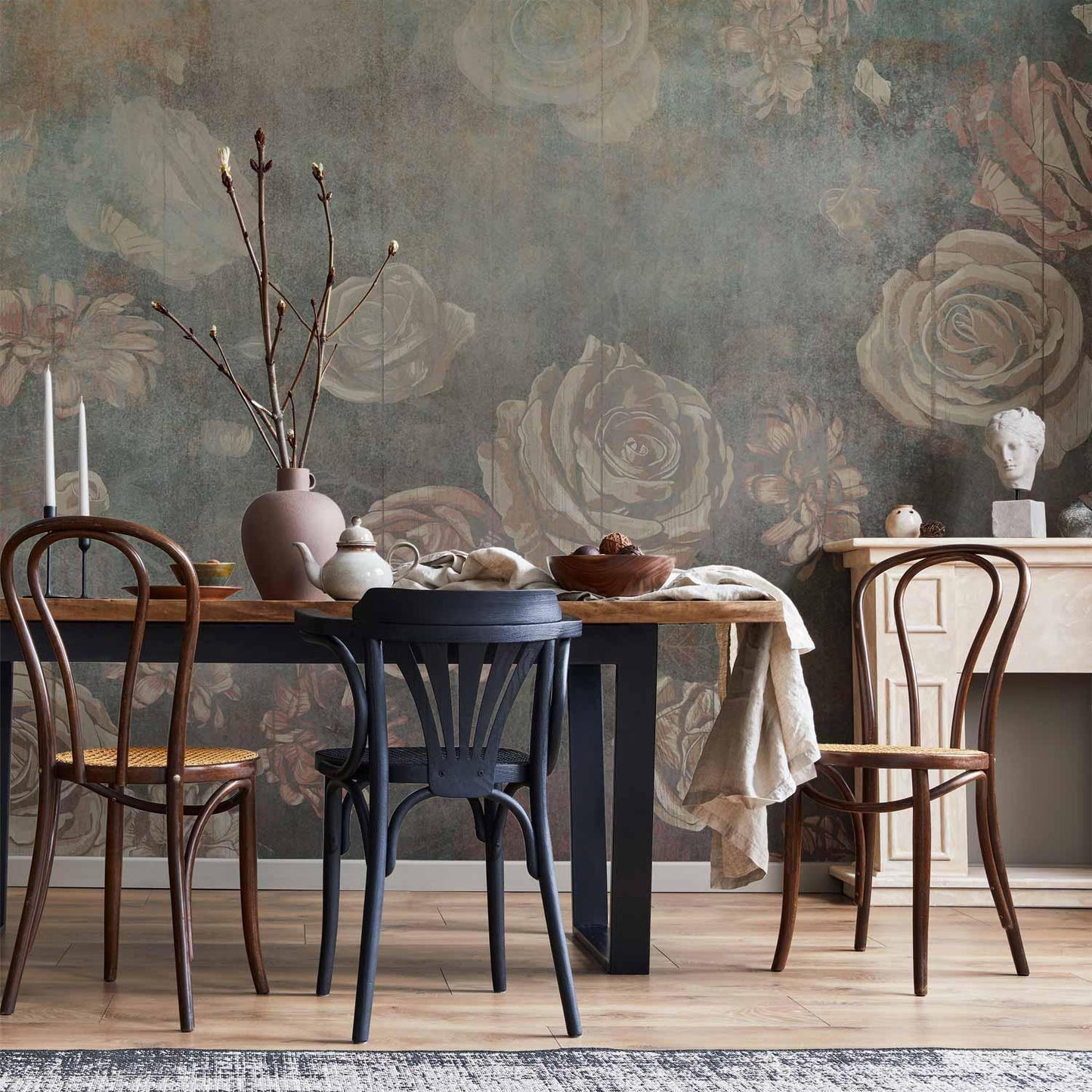 Fototapete - Misty nature - muted rose flowers on a background in grey tones