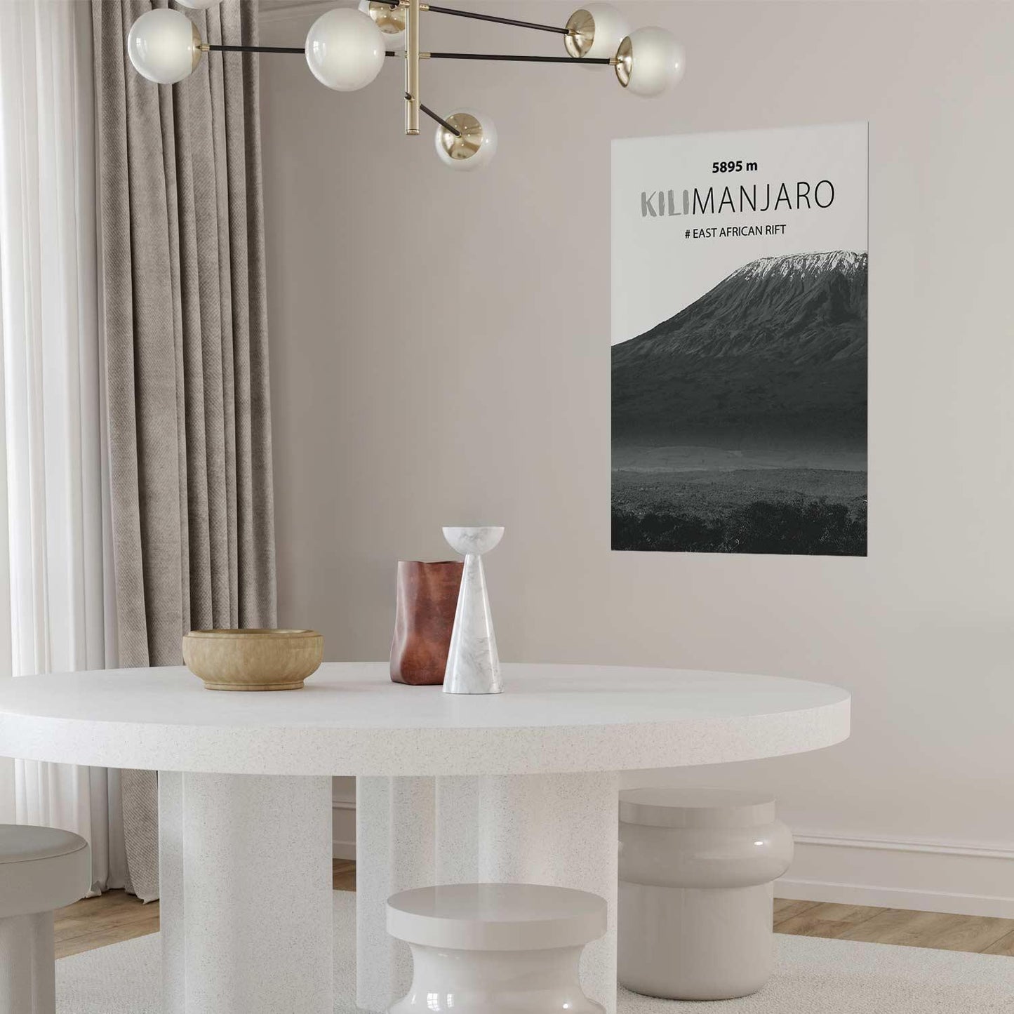 Poster - The majestic Kilimanjaro mountain peak, crown of mountains, mountain landscape