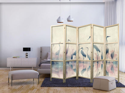 Japanischer Paravent - Birds by the lake – herons painted in watercolours in delicate grey and pink colours