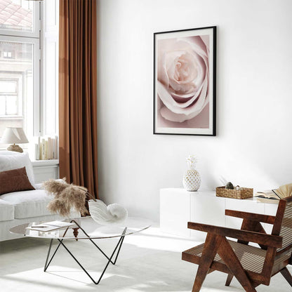 Poster Porzellan-Rose – Zarte Eleganz in Rosé