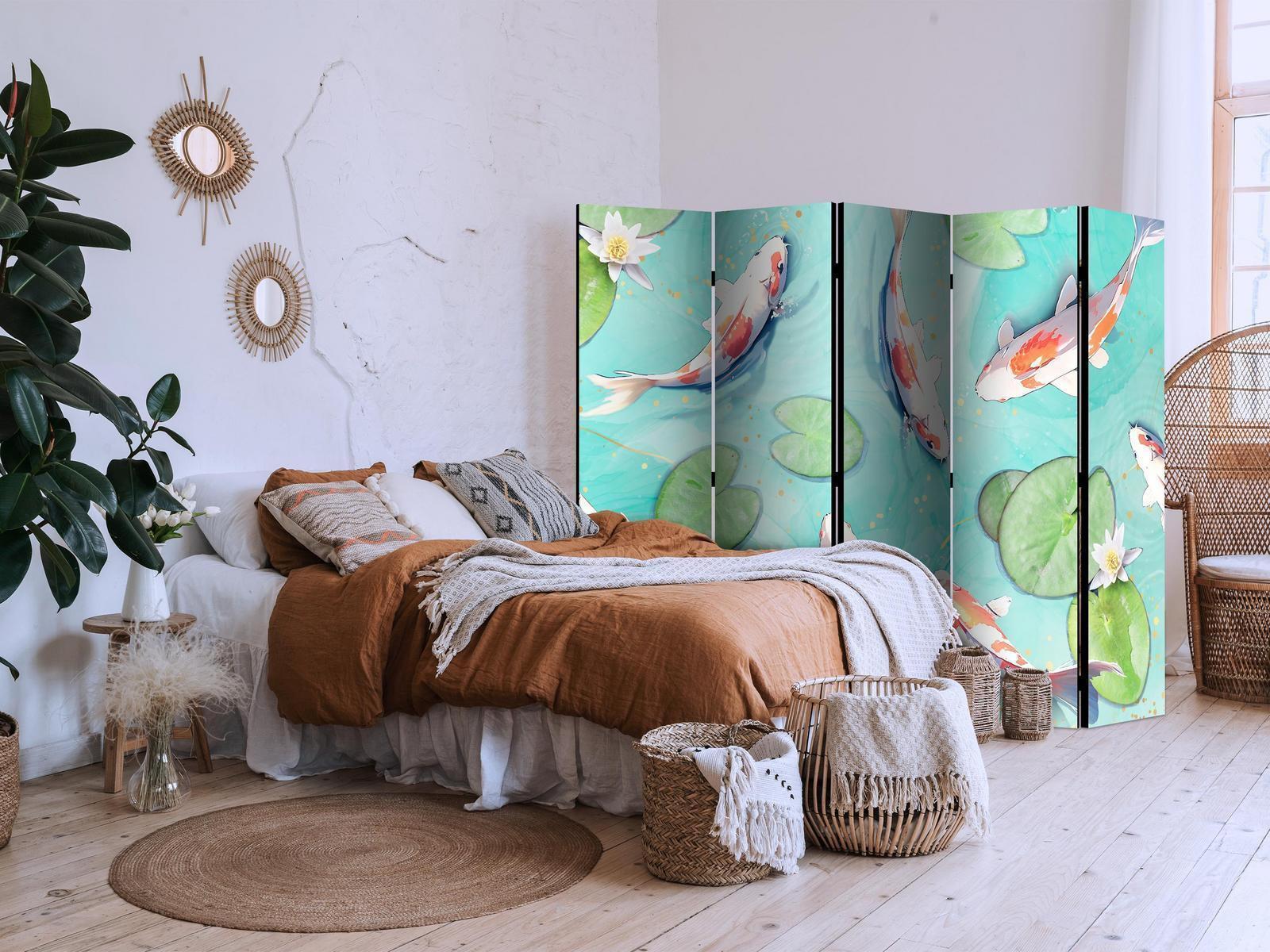 Paravent - Spectacular Koi Fish - White-Orange Koi Fish Swimming in Crystal Clear Water With Water Lilies Artgeist