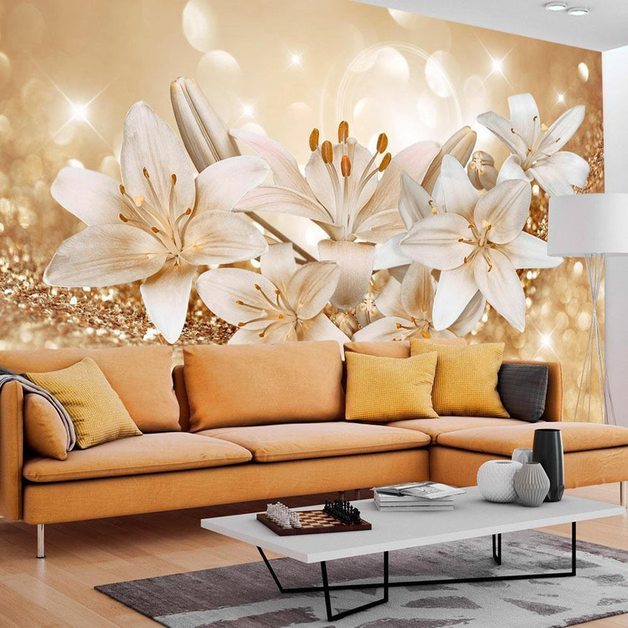 Fototapete „Royal Entourage“ – Goldene Lilien für ein stilvolles Ambiente
