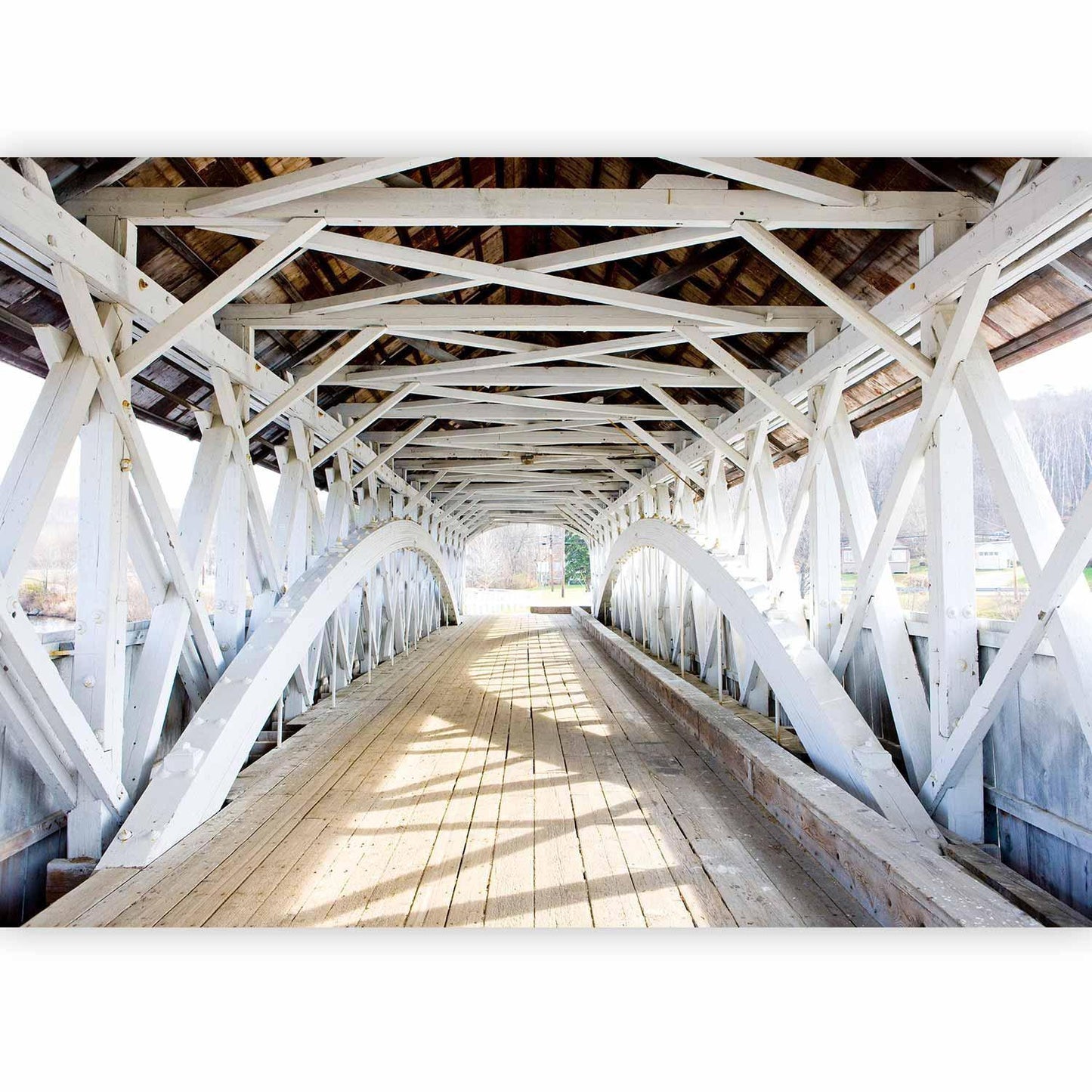 Fototapete Alte Brücke – Nostalgischer Charme mit architektonischer Tiefe