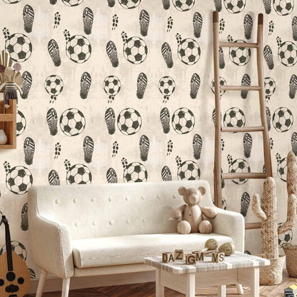 Tapete - Traces and Balls - Black-and-white soccer motifs on a beige background