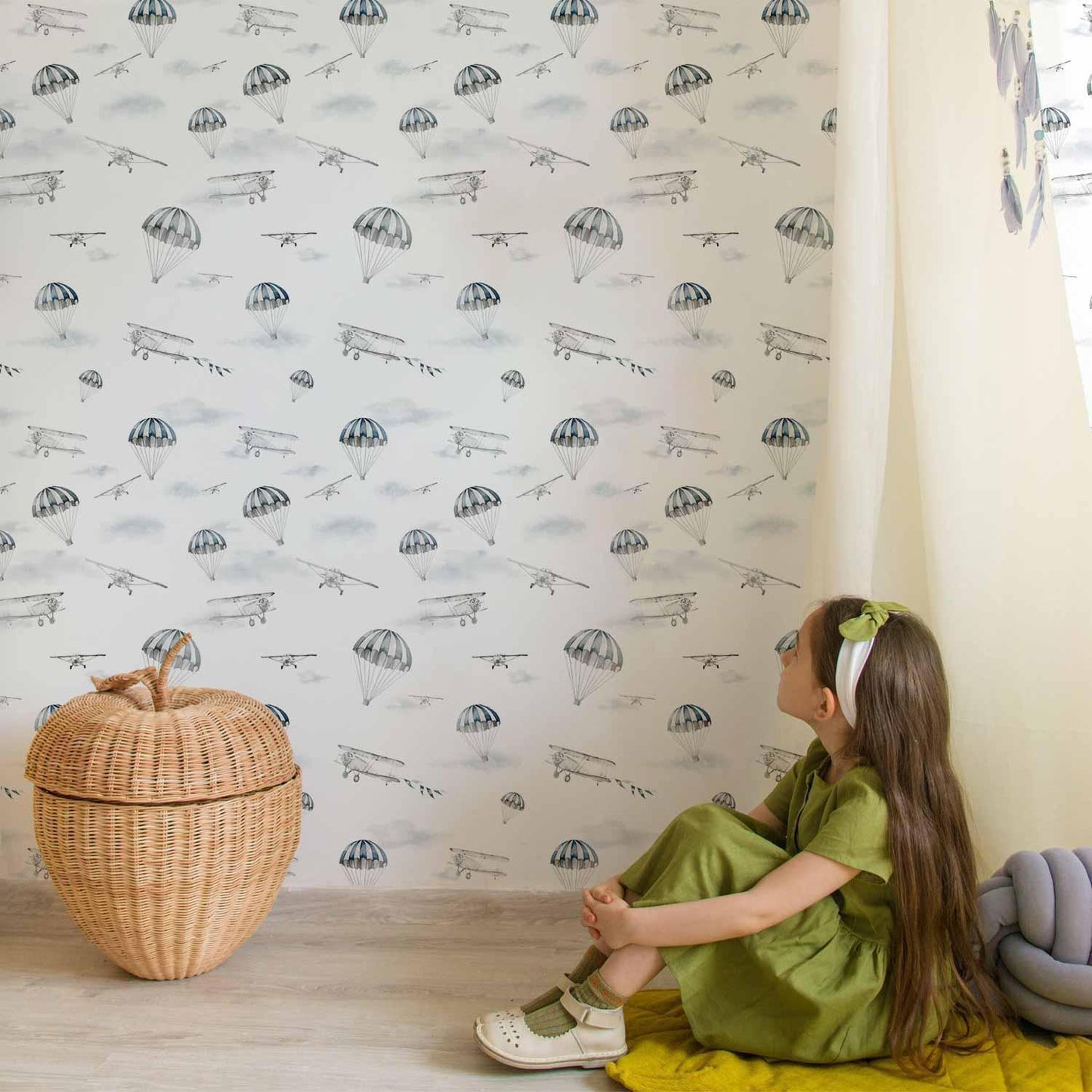 Tapete - Watercolor - Airplane show on a bright sky with delicate clouds