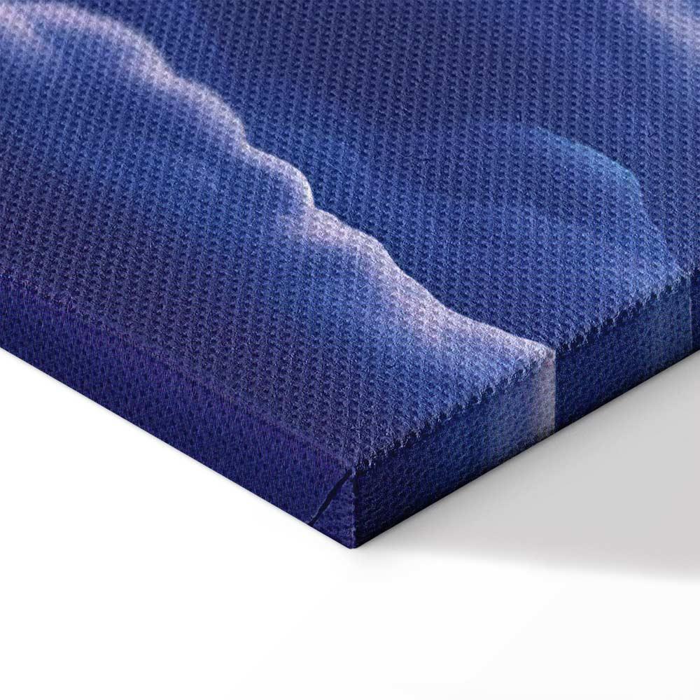 Leinwandbild - Night Concert in the Mountains: Clouds Illuminated by the Last Rays of the Sun