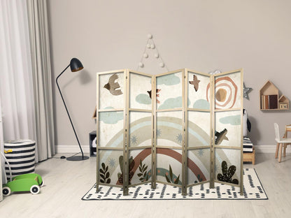 Japanischer Paravent - Sun Above the Rainbow - Birds in subdued colors - flying among clouds above a rainbow and vegetation on a light beige background