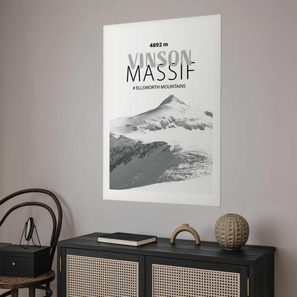 Poster - The majestic Vinson Massif mountain peak, crown of mountains, mountain landscape