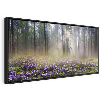 Wandbild Lila Blumenwiese – Stimmungsvolle Wanddeko mit Blumenmotiv